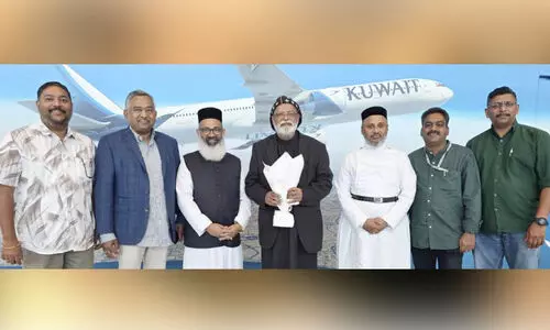 ഡോ. ​തോ​മ​സ്‌ മാ​ർ അ​ത്ത​നേ​ഷ്യ​സ്‌ മെ​ത്രാ​പ്പോ​ലീ​ത്താ​ക്ക് സ്വീ​ക​ര​ണം ന​ൽ​കി