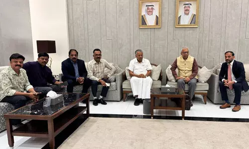 pinarayi kuwait visit