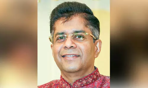 ഡോ. ​മം​ഗ​ളം സ്വാ​മി​നാ​ഥ​ൻ ദേ​ശീ​യ പു​ര​സ്കാ​രം 2025 പ്ര​വാ​സി ഭാ​ര​തീ​യ എ​ക്സ​ല​ൻ​സ്  പു​ര​സ്കാ​രം പ​മ്പാ​വാ​സ​ൻ നാ​യ​ർ​ക്ക്