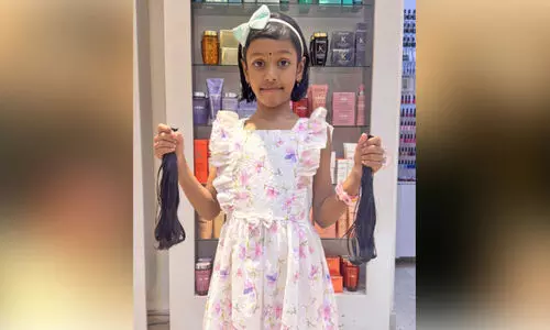 കാ​ൻ​സ​ർ രോ​ഗി​ക​ൾ​ക്ക് മു​ടി ന​ൽ​കി