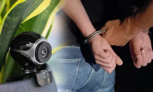 വനിത ഹോസ്റ്റലിൽ ഒളികാമറ; സ്ത്രീയും സുഹൃത്തും അറസ്റ്റിൽ