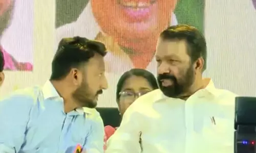 രാഹുല്‍ മാങ്കൂട്ടത്തില്‍ വി. ശിവന്‍കുട്ടിക്കും എം.ബി. രാജേഷിനുമൊപ്പം സംസ്ഥാന സ്‌കൂള്‍ ശാസ്ത്രമേള വേദിയില്‍