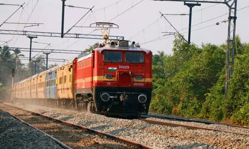 ട്രെയിൻ സുരക്ഷ ഉറപ്പാക്കാൻ ഓപ്പറേഷൻ രക്ഷിത