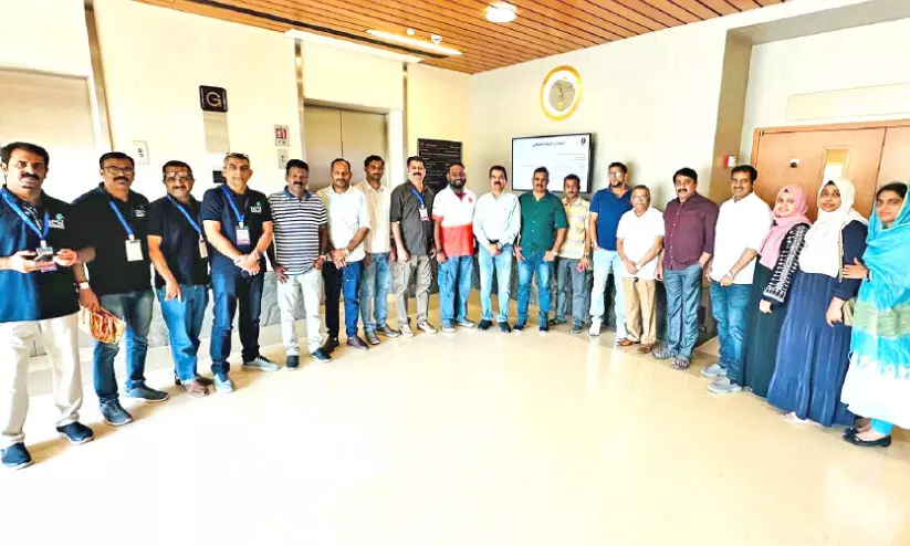 ര​ക്ത​ദാ​ന ക്യാ​മ്പ് സം​ഘ​ടി​പ്പി​ച്ചു