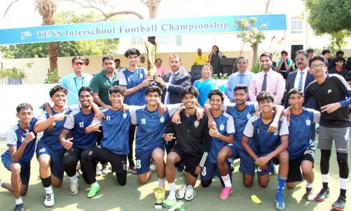 ഇന്‍റർ സ്കൂൾ ഫുട്​ബാൾ ടൂർ​ണമെന്‍റ്​; ഷാർജ ഇന്ത്യൻ സ്കൂൾ ബോയ്​സ്​ ചാമ്പ്യൻമാർ