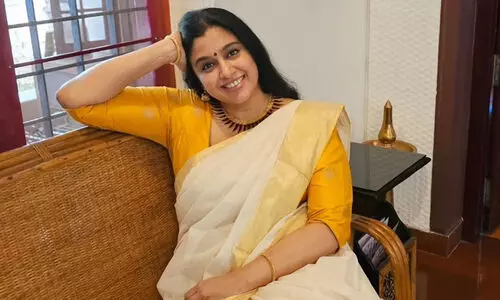 ആ അക്കൗണ്ടുകൾ എന്‍റേതല്ല, ഒരുപാട് തട്ടിപ്പുകൾ നടക്കുന്ന കാലമാണ്; മുന്നറിയിപ്പുമായി സംയുക്ത വർമ