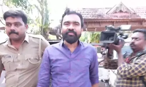 മോൻസൺ മാവുങ്കലിന്‍റെ വാടകവീട്ടിലെ മോഷണം കെട്ടുകഥയെന്ന്​