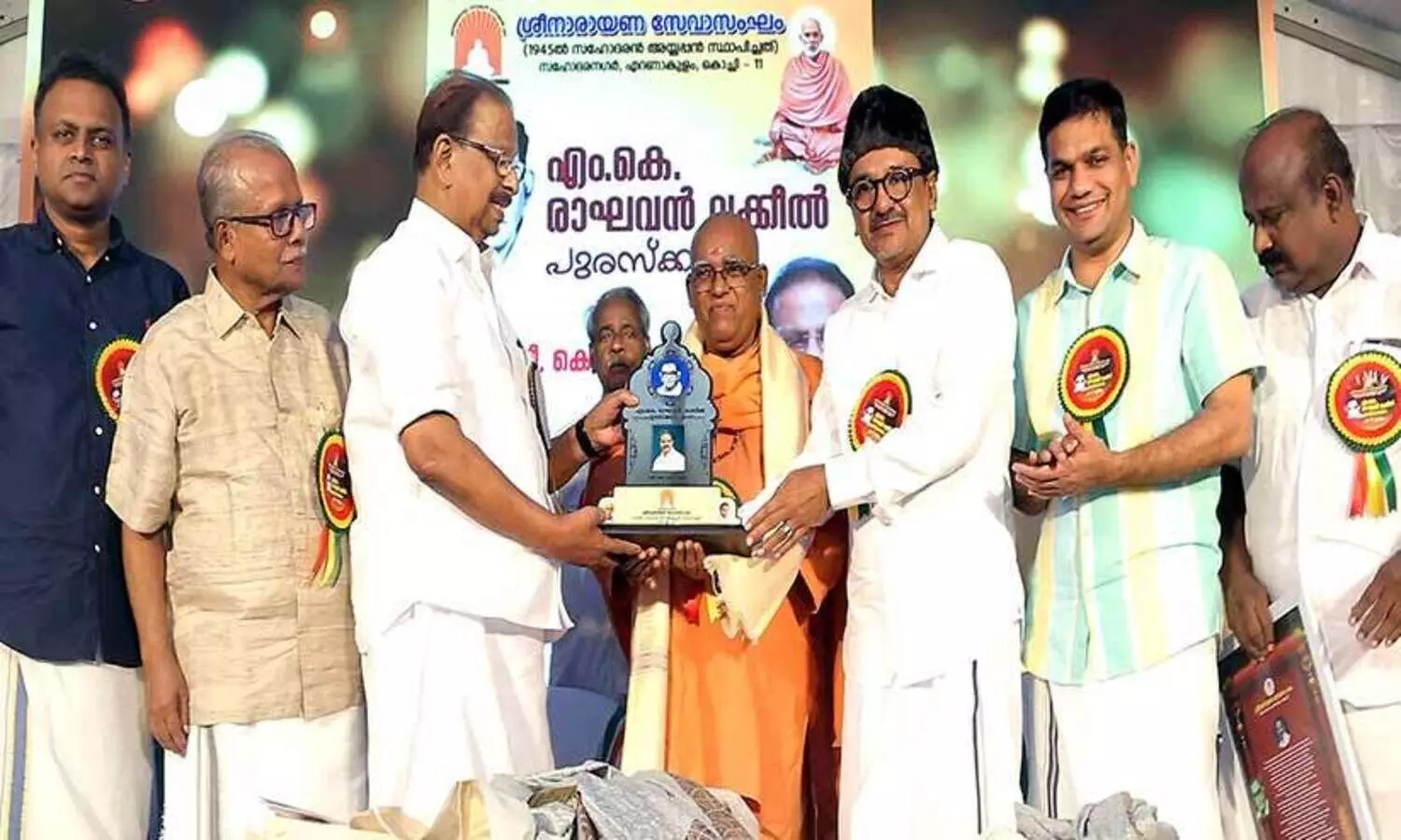 മതേതരത്വം നിലനിർത്തുന്നതിൽ ശ്രീനാരായണ സന്ദേശങ്ങളുടെ പങ്ക് വളരെ വലുത് -സാദിഖലി തങ്ങൾ