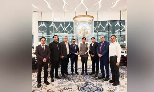 ഖി​ഫ് ഭാ​ര​വാ​ഹി​ക​ൾ കേ​ന്ദ്ര​മ​ന്ത്രി മ​ൻ​സൂ​ഖ് മാ​ണ്ഡ​വ്യ​യെ സ​ന്ദ​ർ​ശി​ച്ചു