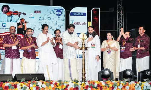 സെ​ന്റ്​ അ​ലോ​ഷ്യ​സ്​ അ​ലു​മ്നി 10ാം വാ​ർ​ഷി​കാ​ഘോ​ഷം