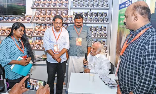 ഗാ​ന്ധി​ദ​ർ​ശ​ന​ങ്ങ​ൾ​ക്കു മാ​ത്ര​മേ ലോ​ക​ത്തെ ര​ക്ഷി​ക്കാ​നാ​കൂ -കെ.​കെ.​എ​ൻ കു​റു​പ്പ്