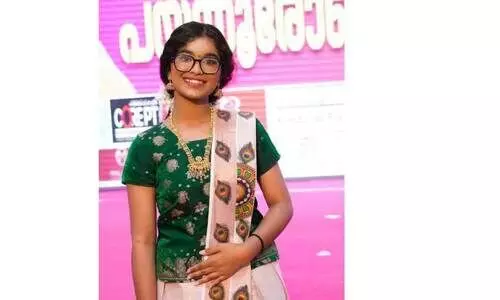 വി​ശ്വ​സാ​ഹി​ത്യ ച​ക്ര​വാ​ള​ത്തി​ലൂ​ടെ സ​ഞ്ച​രി​ച്ച് റി​ധി രാ​ജീ​വ​ൻ