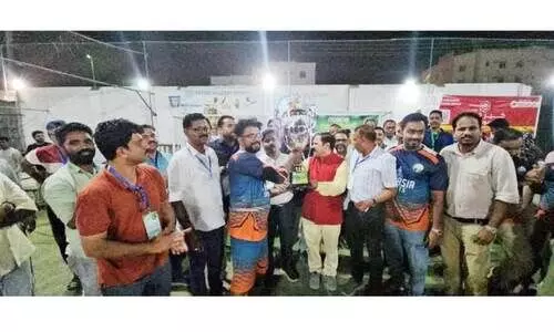 വ​ടം​വ​ലി; സ​ലാ​ല ട്രാ​വ​ലേ​ഴ്സ് ക്ല​ബ് ജേ​താ​ക്ക​ൾ