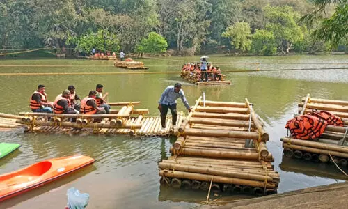 കു​റു​വ ദ്വീ​പി​ലെ നി​യ​ന്ത്ര​ണം; സ​ഞ്ചാ​രി​ക​ൾ മ​ട​ങ്ങു​ന്നു