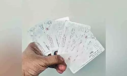 ഒമാനിൽ പ്രവാസി റസിഡന്റ് കാർഡ് കാലാവധി 10 വർഷത്തേക്ക് നീട്ടി