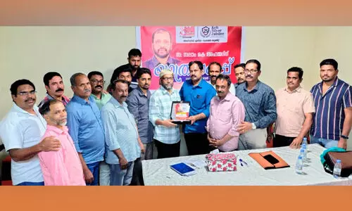 സ​ലാം കെ. ​അ​ഹ​മ്മ​ദി​ന് കേ​ളി യാ​ത്ര​യ​യ​പ്പ് ന​ൽ​കി