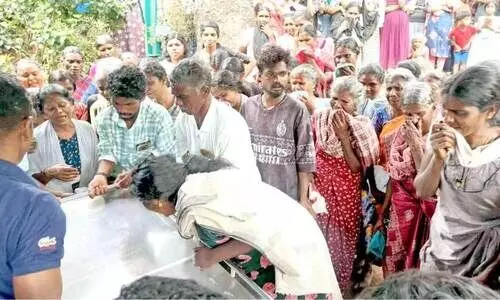 വീടിന്റെ സൺഷേഡ് തകർന്ന് കു​ട്ടി​ക​ളു​ടെ മ​ര​ണം; അ​പ​ക​ട​മ​ല്ലി​ത്, അ​നാ​സ്ഥ