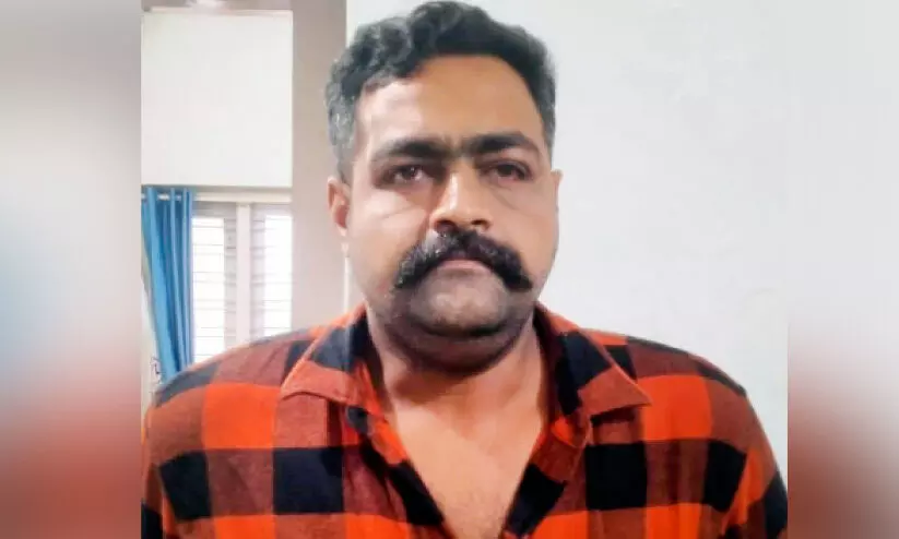 പൊലീസുകാരെ ആക്രമിച്ചയാള് റിമാന്ഡില് പൊലീസുകാരെ ആക്രമിച്ചയാള് റിമാന്ഡില്