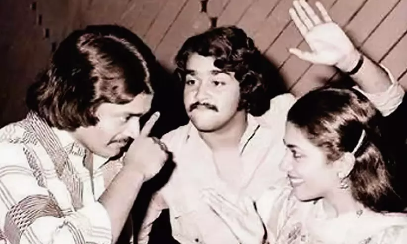 Manjil Virinja Pookkal