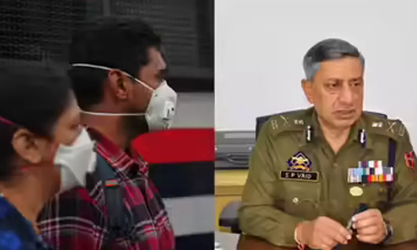 ‘ആയിരം സിഗരറ്റ് വലിച്ചതിനു തുല്യം’: ഡൽഹി യാത്രക്കു ശേഷം കടുത്ത തൊണ്ടയെരിച്ചിലും വേദനയുമായി ഐ.പി.എസ് ഓഫിസർ ‘ആയിരം സിഗരറ്റ് വലിച്ചതിനു തുല്യം’: ഡൽഹി യാത്രക്കു ശേഷം കടുത്ത തൊണ്ടയെരിച്ചിലും വേദനയുമായി ഐ.പി.എസ് ഓഫിസർ