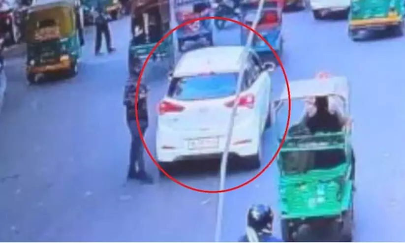 Car,Sold,Multiple owners,RC change,Ownership transfer, ഡൽഹി, സ്ഫോടനം, കാർ, Car,Sold,Multiple owners,RC change,Ownership transfer, ഡൽഹി, സ്ഫോടനം, കാർ,