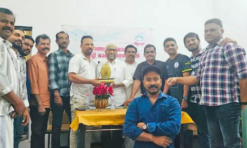 യാത്രയയപ്പ് നൽകി