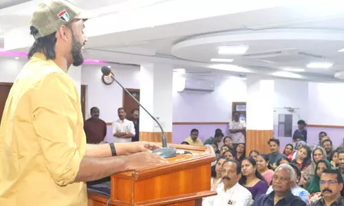 എ​ഴു​ത്ത് ആ​ത്മാ​വി​നെ ക​ണ്ടെ​ത്താ​നു​ള്ള യാ​ത്ര -നി​സാ​ർ ഇ​ൽ​ത്തു​മി​ഷ്