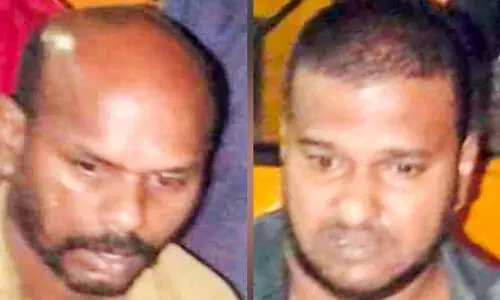 പന്തളത്തെ വ്യാപാരസ്ഥാപനങ്ങളിൽ മോഷണം; രണ്ടുപേർ പിടിയിൽ പന്തളത്തെ വ്യാപാരസ്ഥാപനങ്ങളിൽ മോഷണം; രണ്ടുപേർ പിടിയിൽ