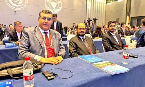 ചൈ​ന​യി​ൽ ന​ട​ന്ന വേ​ൾ​ഡ് യൂ​നി​വേ​ഴ്സി​റ്റി പ്ര​സി​ഡ​ന്‍റ്സ് ഫോ​റ​ത്തി​ൽ പ​ങ്കെ​ടു​ത്ത് എ.​എ​സ്.​യു