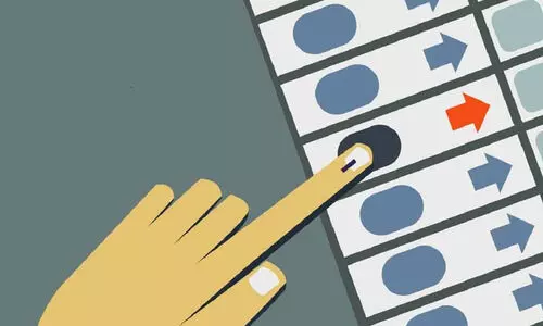 തദ്ദേശ തിരഞ്ഞെടുപ്പ്;അങ്കത്തട്ടിലേക്ക് മുന്നണികൾ