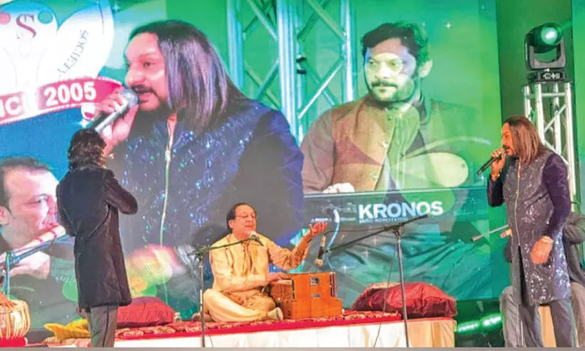 ഗുലാം അലി പാടി; ഗസൽ മഴയിൽ ആസ്വാദകർ...