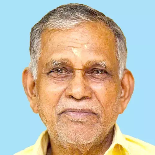 വേ​ലാ​യു​ധ​ൻ