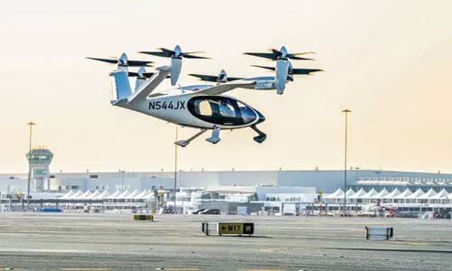 ദു​ബൈ​യി​ൽ ആ​ദ്യ   എ​യ​ർ ടാ​ക്സി പ​റ​ന്നി​റ​ങ്ങി