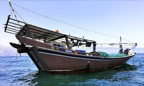 ബോട്ടിന്റെ എഞ്ചിൻ തകരാർ; കടലിൽ കാണാതായ ബോട്ടും മത്സ്യത്തൊഴിലാളികളെയും കണ്ടെത്തി