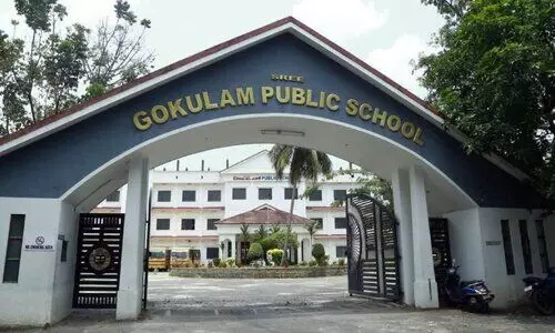 ശബരിമല വ്രതം: കറുത്ത വസ്ത്രം ധരിച്ചെത്തിയ വിദ്യാർഥിക്ക് പ്രവേശനം നിഷേധിച്ച് സ്കൂൾ ശബരിമല വ്രതം: കറുത്ത വസ്ത്രം ധരിച്ചെത്തിയ വിദ്യാർഥിക്ക് പ്രവേശനം നിഷേധിച്ച് സ്കൂൾ