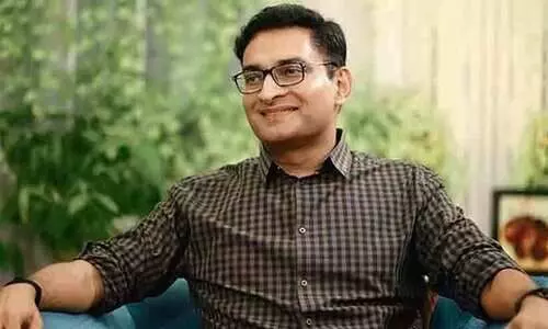 കളി തുടങ്ങാനിരിക്കുന്നതേയുള്ളൂ, ധർമ്മോ രക്ഷതി രക്ഷിതഃ; സസ്പെൻഷൻ വാർഷികത്തിൽ മുന്നറിയിപ്പുമായി പ്രശാന്ത്