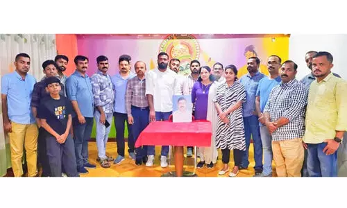 ബം​ഗ്ലാ​വി​ൽ ഷെ​രീ​ഫി​ന്റെ നി​ര്യാ​ണ​ത്തി​ൽ അ​നു​ശോ​ചി​ച്ചു