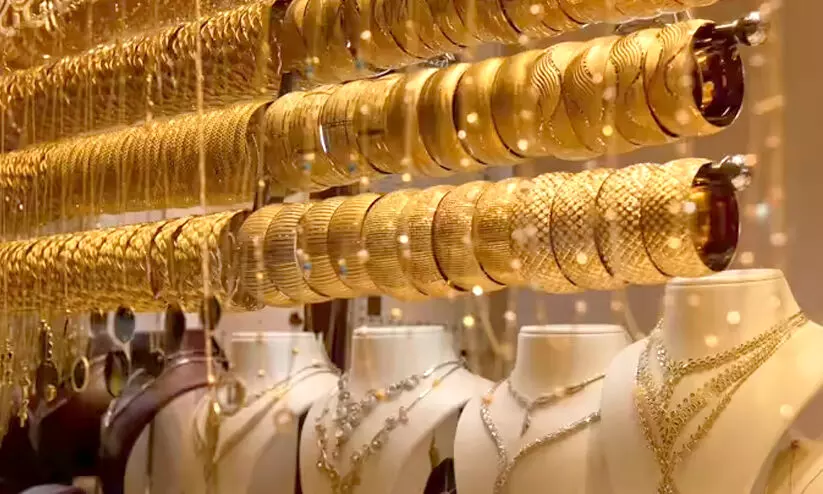 സ്വർണാഭരണ കയറ്റുമതിക്ക് അനാവശ്യ നിബന്ധനകളെന്ന് വ്യാപാരികൾ സ്വർണാഭരണ കയറ്റുമതിക്ക് അനാവശ്യ നിബന്ധനകളെന്ന് വ്യാപാരികൾ