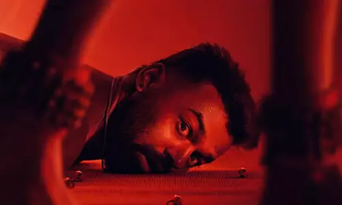 ഡീയസ് ഈറെ നിശബ്ദതയെ ഭേദിക്കുന്ന ചെറിയ ശബ്ദങ്ങൾ