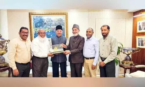 ഗ​ൾ​ഫാ​ർ മു​ഹ​മ്മ​ദ​ലി​ക്ക് െക.​എൻ.​എം, ഐ.​ഐ.​സി ഒ​മാ​ൻ ആ​ദ​രം