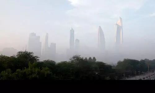 കുവൈത്തിൽ കനത്ത മൂടൽമഞ്ഞ്; വിമാനങ്ങൾ അയൽ രാജ്യങ്ങളിലേക്ക് തിരിച്ചുവിട്ടു