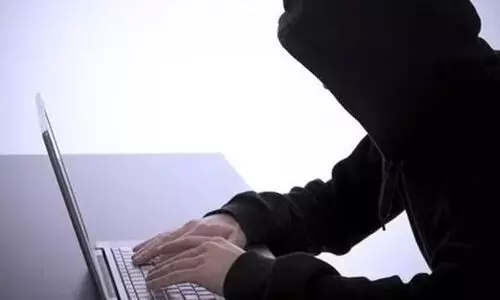 ഓ​ൺ​ലൈ​ൻ നി​ക്ഷേ​പ ത​ട്ടി​പ്പ്: ര​ണ്ട് കോ​ടി​യി​ല​ധി​കം ന​ഷ്ടം