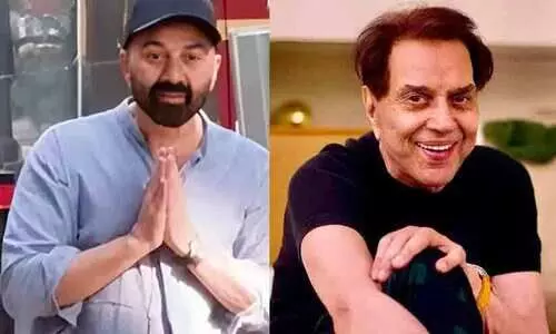 നാണമില്ലേടോ? ധർമേന്ദ്രയുടെ വസതിക്ക് മുന്നിൽ തടിച്ചുകൂടിയ പാപ്പരാസി​കൾക്ക് നേരെ പൊട്ടിത്തെറിച്ച് സണ്ണി ഡിയോൾ