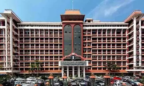 എസ്.ഐ.ആർ മാറ്റിവെക്കണമെന്ന് കേരളം;  സംസ്ഥാന സർക്കാർ സുപ്രീം കോടതിയെ സമീപിക്കണമെന്ന് ഹൈകോടതി