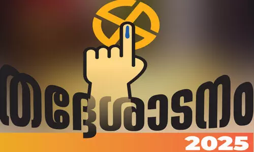 അ​വി​ശ്വാ​സ പ്ര​മേ​യ​മാ​ണ് സാ​റേ മു​ത​ല​മ​ട​യി​ൽ മെ​യി​ൻ