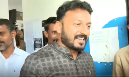 സസ്പെൻഷനിലായിക്കഴിഞ്ഞാൽ ഞാൻ വേറെ പാർട്ടിയാണോ?; പാലക്കാട് കോൺഗ്രസ് യോഗത്തിൽ പങ്കെടുത്ത് രാഹുൽ മാങ്കൂട്ടത്തിൽ