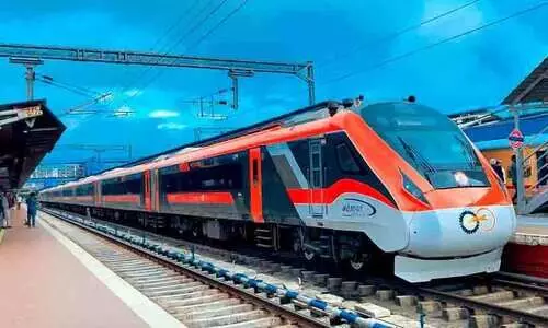 അനധികൃതമായി ട്രെയിൻ ടിക്കറ്റ് കൈക്കലാക്കിയിരുന്ന 8.57 ലക്ഷം അകൗണ്ടുകൾ ബ്ലോക്ക് ചെയ്ത് ഇന്ത്യൻ റെയിൽവേയുടെ ശുദ്ധികലശം; 77 ലക്ഷം അനധികൃത യൂസർ ഐ.ഡികളും ബ്ലോക്ക് ചെയ്തു