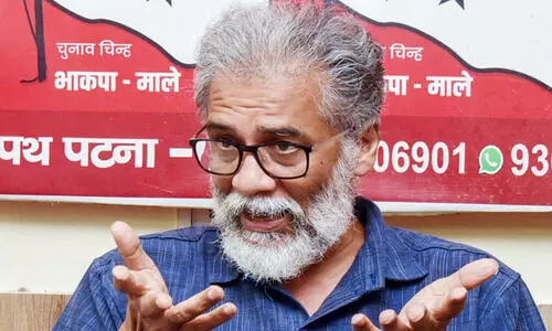 ബിഹാറിൽ വോട്ടർ പട്ടികയിലുള്ളതിനേക്കാൾ മൂന്ന് ലക്ഷം വോട്ട് അധികം പോൾ ചെയ്തു; ഈ വോട്ടുകൾ എവിടെനിന്ന് വന്നുവെന്ന് ദീപാങ്കർ ഭട്ടാചാര്യ