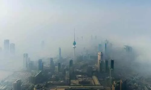 വ​രും​ ദി​വ​സ​ങ്ങ​ളി​ലും സാ​ധ്യ​ത; ക​ന​ത്ത മൂ​ട​ൽ മ​ഞ്ഞ് വി​മാ​ന സ​ർ​വി​സു​ക​​ളെ ബാ​ധി​ച്ചു