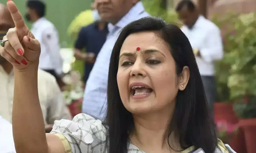 ചോദ്യത്തിന് പണം; മഹുവ മൊയ്ത്രക്കെതിരെ നാല് ആഴ്ചക്കുള്ളിൽ കുറ്റപത്രം സമർപ്പിക്കാൻ സി.ബി.ഐക്ക് ലോക്പാൽ അനുമതി ചോദ്യത്തിന് പണം; മഹുവ മൊയ്ത്രക്കെതിരെ നാല് ആഴ്ചക്കുള്ളിൽ കുറ്റപത്രം സമർപ്പിക്കാൻ സി.ബി.ഐക്ക് ലോക്പാൽ അനുമതി